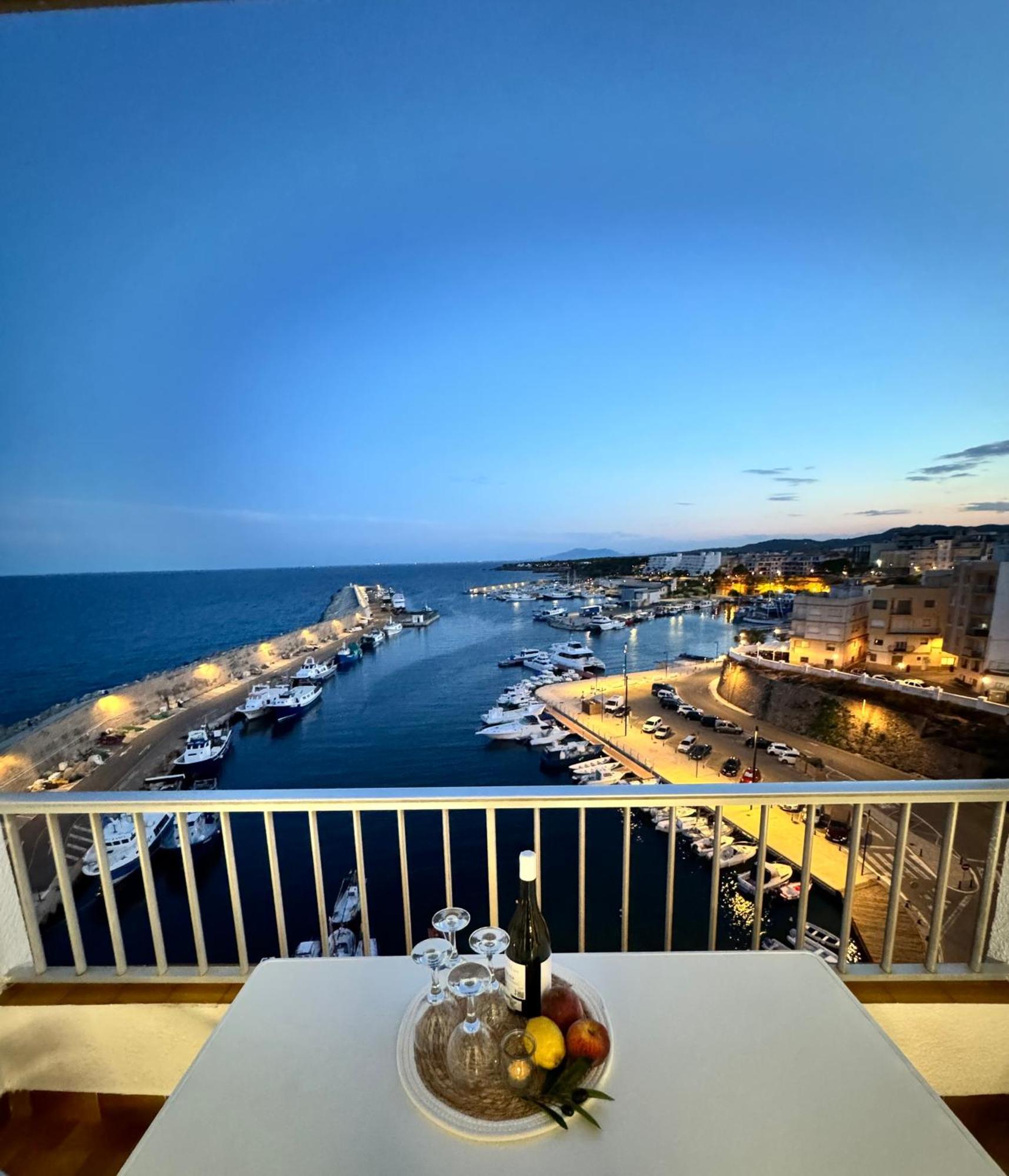 Charming Sea Front 3 Bedroom Apartment - Incredible Views! L'Ametlla de Mar Exterior photo